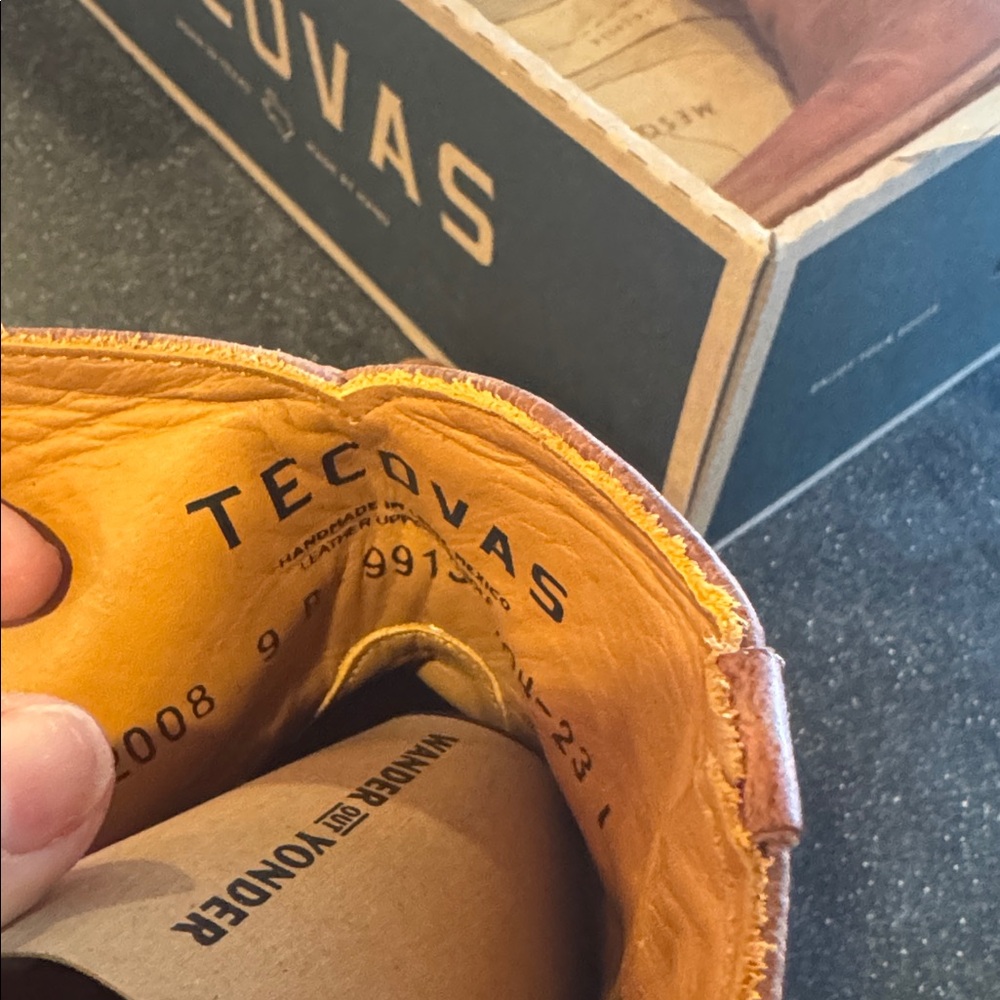 Tecovas Brown and Black Western Box - Picture 5 of 5